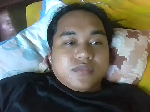 Snapshot of bettina_love chatting on May 15, 2026, 2:51 am bettina love online show from May 15, 2026, 2:51 am