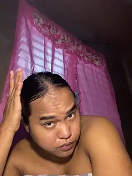 Snapshot of bettina_love chatting on June 1, 2026, 8:16 am bettina love online show from June 1, 2026, 8:16 am