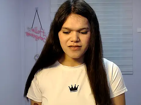 Snapshot of Miss_Ivanawolf chatting on May 24, 2026, 9:14 am Miss Ivanawolf online show from May 24, 2026, 9:14 am