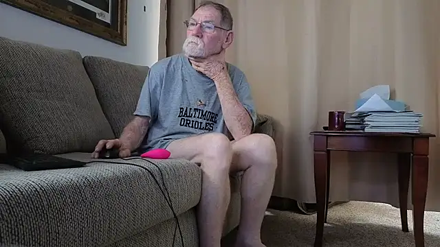 Snapshot of CDforU chatting on June 27, 2026, 3:17 pm CDforU online show from June 27, 2026, 3:17 pm