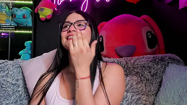 Snapshot of Emilyjhonson_01 chatting on March 8, 2025, 3:02 pm Emilyjhonson 01 online show from March 8, 2025, 3:02 pm