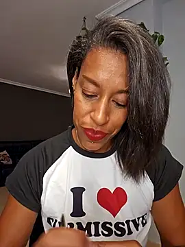 Snapshot of Goldenlace chatting on September 19, 2025, 9:15 pm Goldenlace online show from September 19, 2025, 9:15 pm