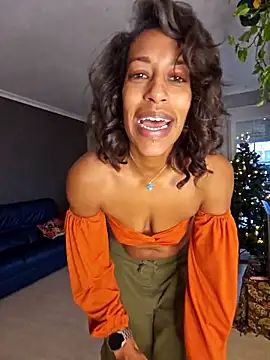 Goldenlace online show from December 19, 2025, 9:27 am