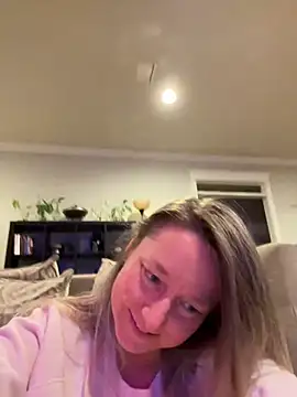 Vivian MayXxX online show from December 19, 2024, 12:34 am