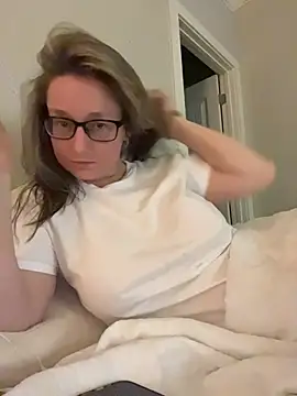 Vivian MayXxX online show from May 18, 2026, 7:36 am