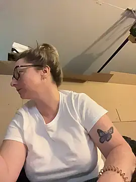 Vivian MayXxX online show from July 12, 2026, 8:11 pm