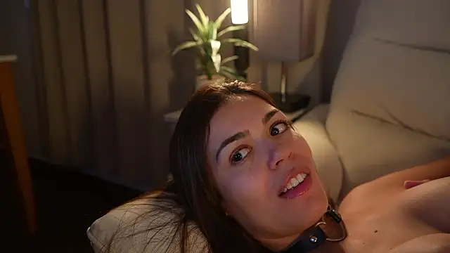 Snapshot of couplemylove2 chatting on October 7, 2025, 5:04 am couplemylove2 online show from October 7, 2025, 5:04 am