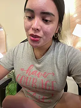 HotstuffCherrySummer online show from March 22, 2025, 9:02 am