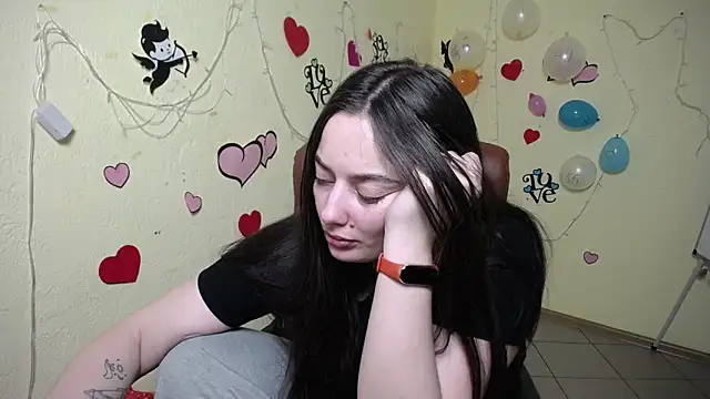 Snapshot of MilanaPrice chatting on January 31, 2025, 12:50 am MilanaPrice online show from January 31, 2025, 12:50 am