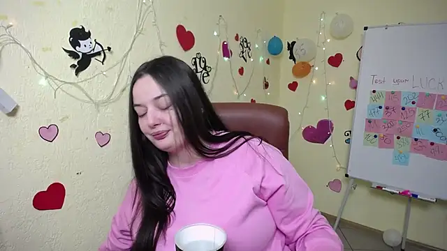 Snapshot of MilanaPrice chatting on March 3, 2025, 6:22 pm MilanaPrice online show from March 3, 2025, 6:22 pm