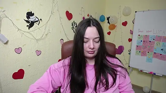 Snapshot of MilanaPrice chatting on March 3, 2025, 9:48 pm MilanaPrice online show from March 3, 2025, 9:48 pm