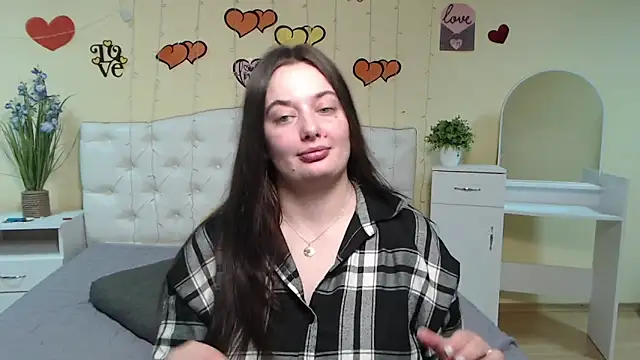 Snapshot of MilanaPrice chatting on March 11, 2025, 6:30 pm MilanaPrice online show from March 11, 2025, 6:30 pm