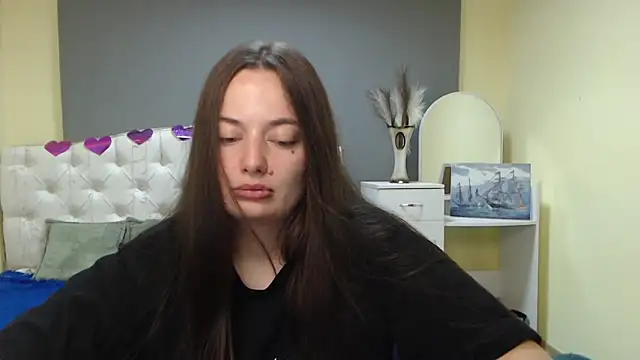 Snapshot of MilanaPrice chatting on September 9, 2025, 5:40 am MilanaPrice online show from September 9, 2025, 5:40 am