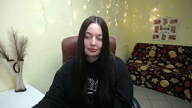 Snapshot of MilanaPrice chatting on November 11, 2025, 6:30 pm MilanaPrice online show from November 11, 2025, 6:30 pm