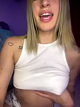 Snapshot of Atenea_Klett_ chatting on September 19, 2025, 3:08 am Atenea Klett online show from September 19, 2025, 3:08 am