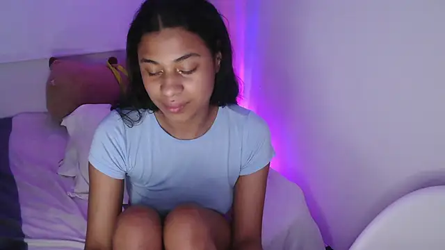 Snapshot of dark_enchantress_ chatting on March 18, 2025, 3:09 am dark enchantress online show from March 18, 2025, 3:09 am