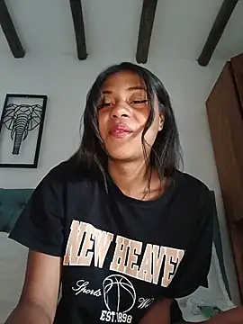 Snapshot of dark_enchantress_ chatting on October 8, 2025, 7:00 pm dark enchantress online show from October 8, 2025, 7:00 pm