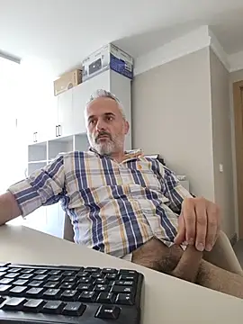 pussylove39 online show from August 1, 2026, 10:03 am