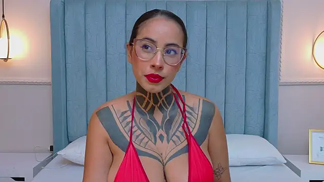 NicoleBlum online show from May 20, 2026, 9:10 pm