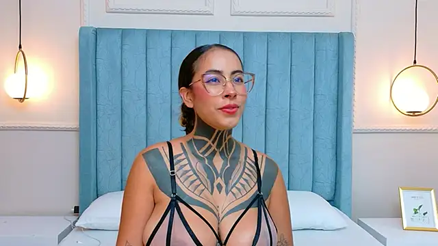 NicoleBlum online show from June 4, 2026, 7:31 pm