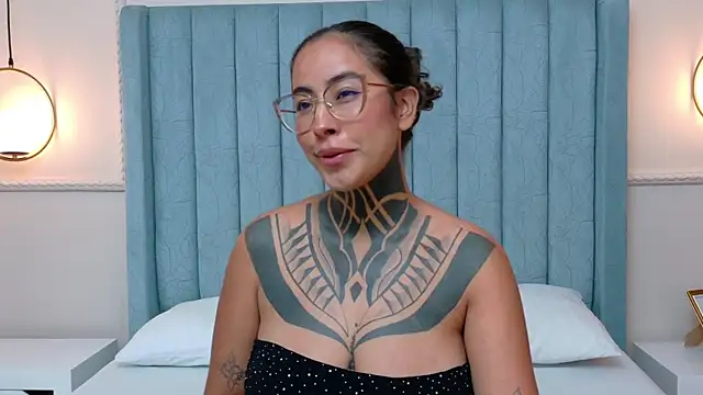 NicoleBlum online show from July 9, 2026, 7:29 pm