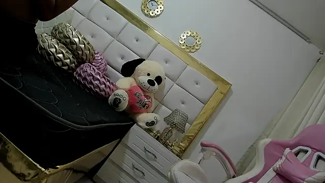 Snapshot of KendalStallyon chatting on March 12, 2025, 1:30 pm KendalStallyon online show from March 12, 2025, 1:30 pm