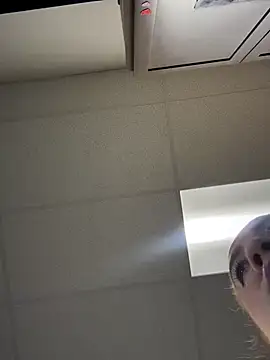 Snapshot of cinnatitties chatting on September 30, 2025, 4:45 pm cinnatitties online show from September 30, 2025, 4:45 pm