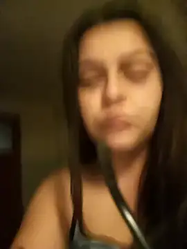 Snapshot of AriaRussell chatting on October 31, 2025, 1:50 am AriaRussell online show from October 31, 2025, 1:50 am