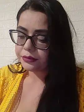 Snapshot of AriaRussell chatting on July 24, 2026, 6:50 pm AriaRussell online show from July 24, 2026, 6:50 pm