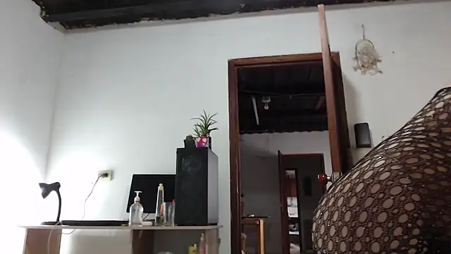 maya hottt online show from March 3, 2026, 2:12 pm