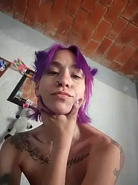 fablob23 online show from March 14, 2025, 9:43 pm