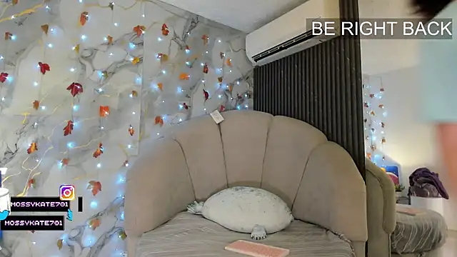 Snapshot of Katemoss70 chatting on November 20, 2025, 12:27 pm Katemoss70 online show from November 20, 2025, 12:27 pm