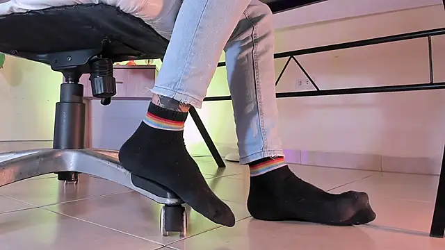 ArchieCollins online show from September 27, 2025, 5:12 am