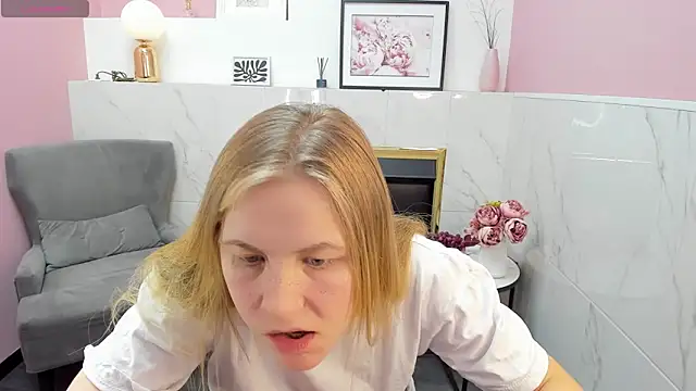 Snapshot of JadeSoft chatting on December 4, 2024, 8:51 pm JadeSoft online show from December 4, 2024, 8:51 pm