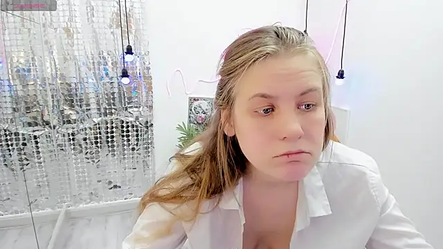 Snapshot of JadeSoft chatting on January 11, 2025, 3:23 am JadeSoft online show from January 11, 2025, 3:23 am