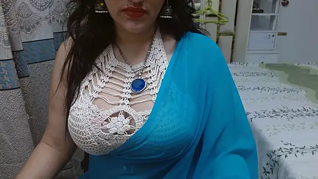 Snapshot of Lovelywife786 chatting on November 15, 2025, 4:03 pm Lovelywife786 online show from November 15, 2025, 4:03 pm