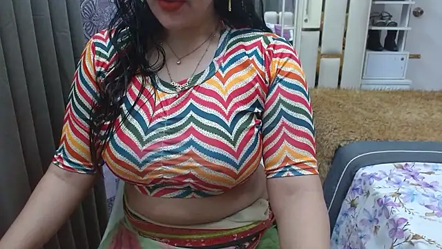 Snapshot of Lovelywife786 chatting on January 17, 2026, 5:49 pm Lovelywife786 online show from January 17, 2026, 5:49 pm