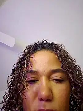 Snapshot of cataleya-glen chatting on October 24, 2025, 9:28 am cataleya-glen online show from October 24, 2025, 9:28 am