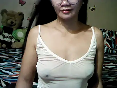 Mia Rein online show from October 5, 2025, 1:42 pm