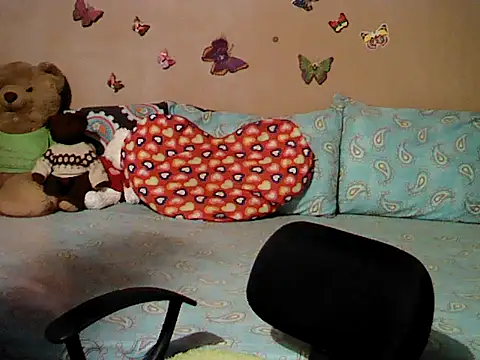 Mia Rein online show from April 22, 2026, 2:03 am