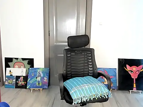  Hello Titty  online show from April 12, 2026, 5:34 am