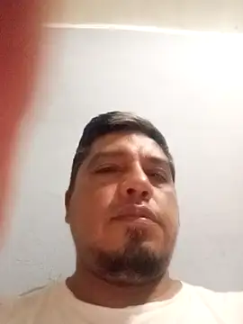 Snapshot of Vulckano43 chatting on October 15, 2025, 1:22 pm Vulckano43 online show from October 15, 2025, 1:22 pm
