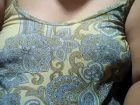 Snapshot of Sexyhorney4u chatting on June 2, 2026, 7:49 pm Sexyhorney4u online show from June 2, 2026, 7:49 pm