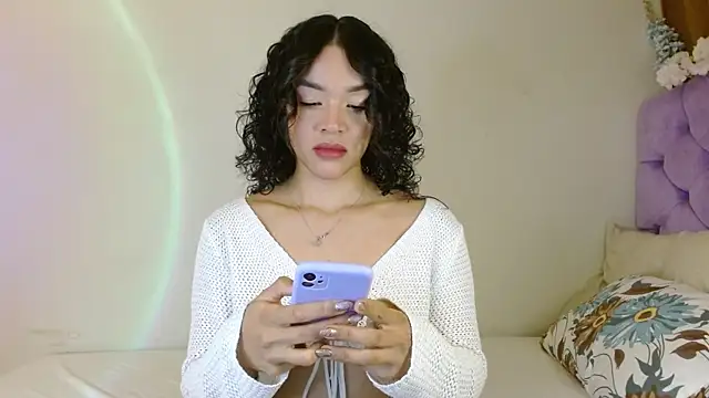 Snapshot of kiarablue chatting on June 23, 2026, 12:52 am kiarablue online show from June 23, 2026, 12:52 am