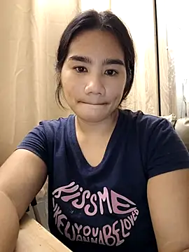 Kissy07 online show from October 4, 2025, 3:26 am