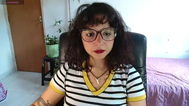 myamillor online show from November 21, 2025, 12:37 pm