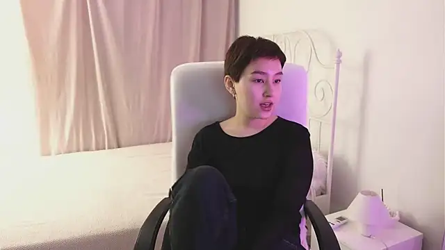 Snapshot of So_audrey chatting on December 4, 2025, 6:55 am So audrey online show from December 4, 2025, 6:55 am