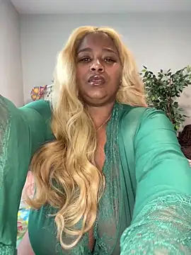 Snapshot of BigFineSelena chatting on January 10, 2025, 4:09 pm BigFineSelena online show from January 10, 2025, 4:09 pm