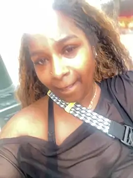Snapshot of BigFineSelena chatting on June 6, 2026, 12:32 pm BigFineSelena online show from June 6, 2026, 12:32 pm