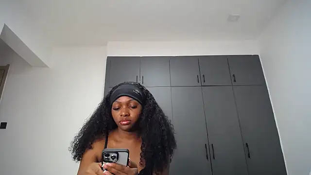 Pretty Liya08 online show from June 17, 2026, 5:47 pm